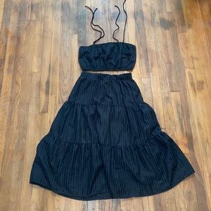 Shein black skirt & tie cropped top set. Size small